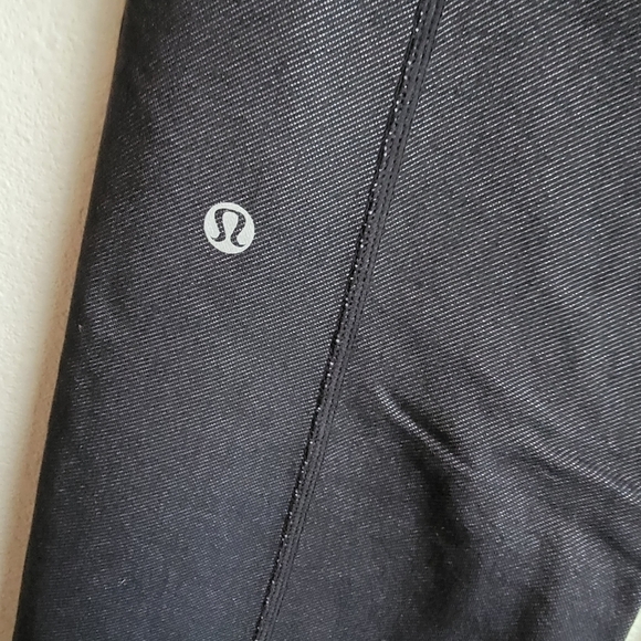 Lululemon Groove Flare Pant in Black Denim size 2 NWT - Picture 5 of 7